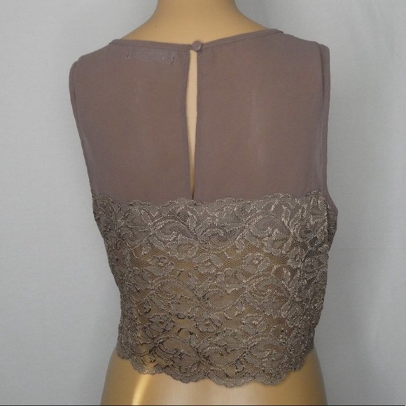 Lace crop top - Picture 2 of 3